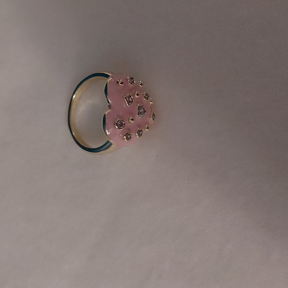 NWT Pink Heart Ring with Gold Accents Size 8 - Picture 4 of 6